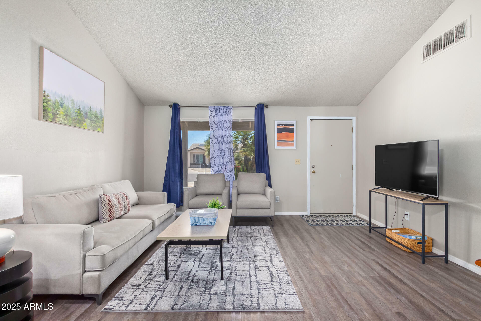 Property Photo: 5120 W Willow Avenue AZ 85304