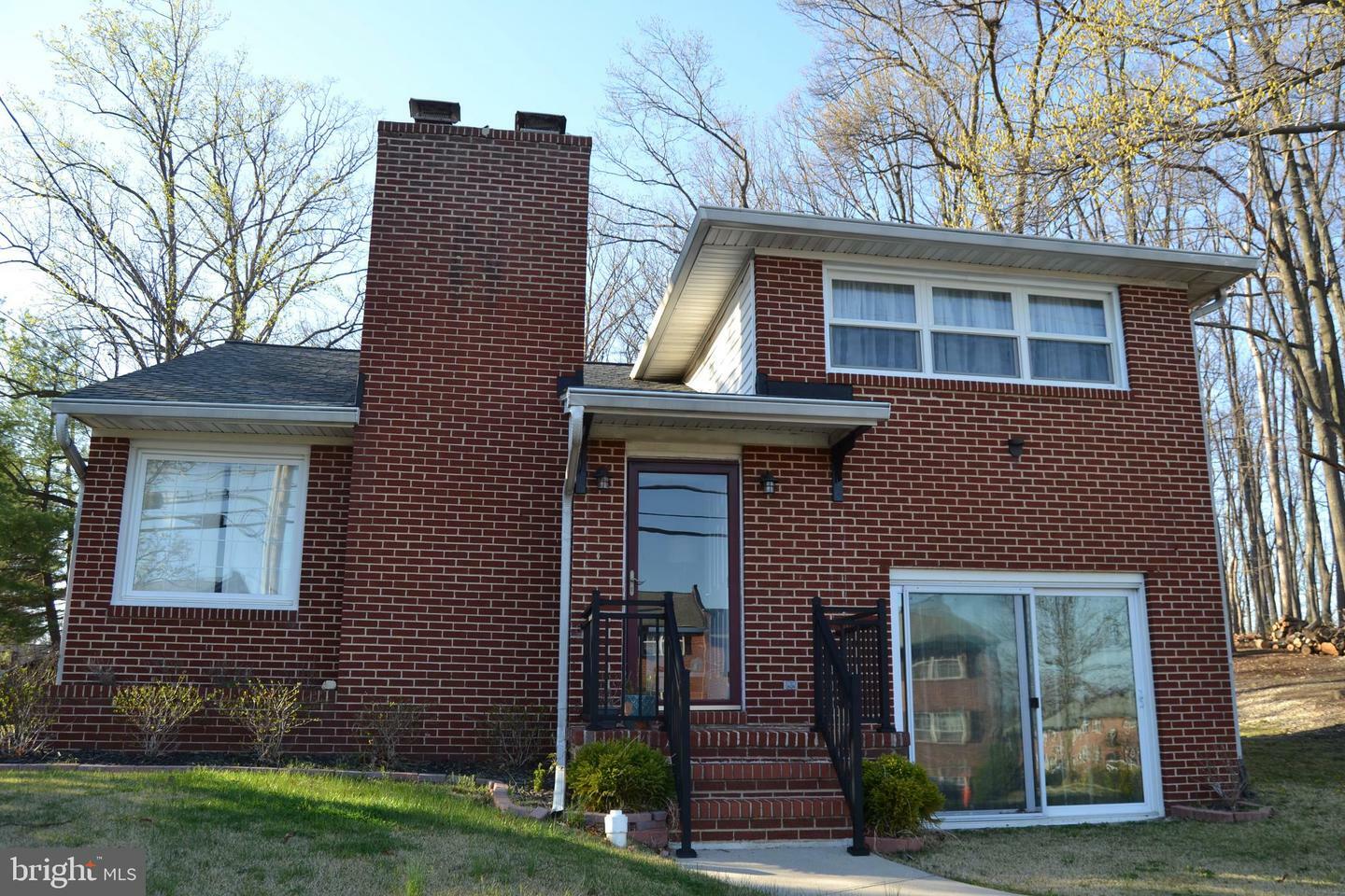 Property Photo: 3912 E Joppa Road MD 21236