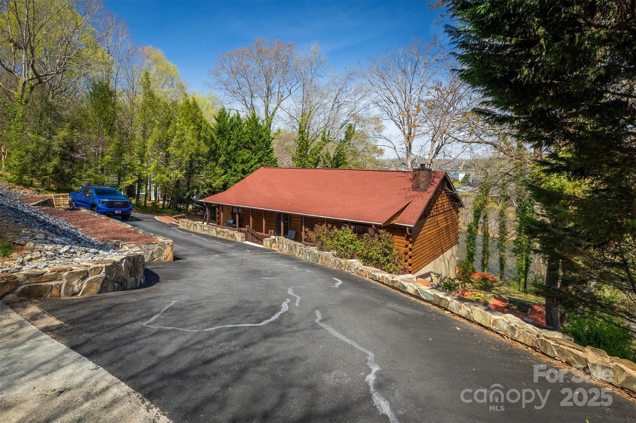 Property Photo: 1964 10th Street Boulevard NW NC 28601