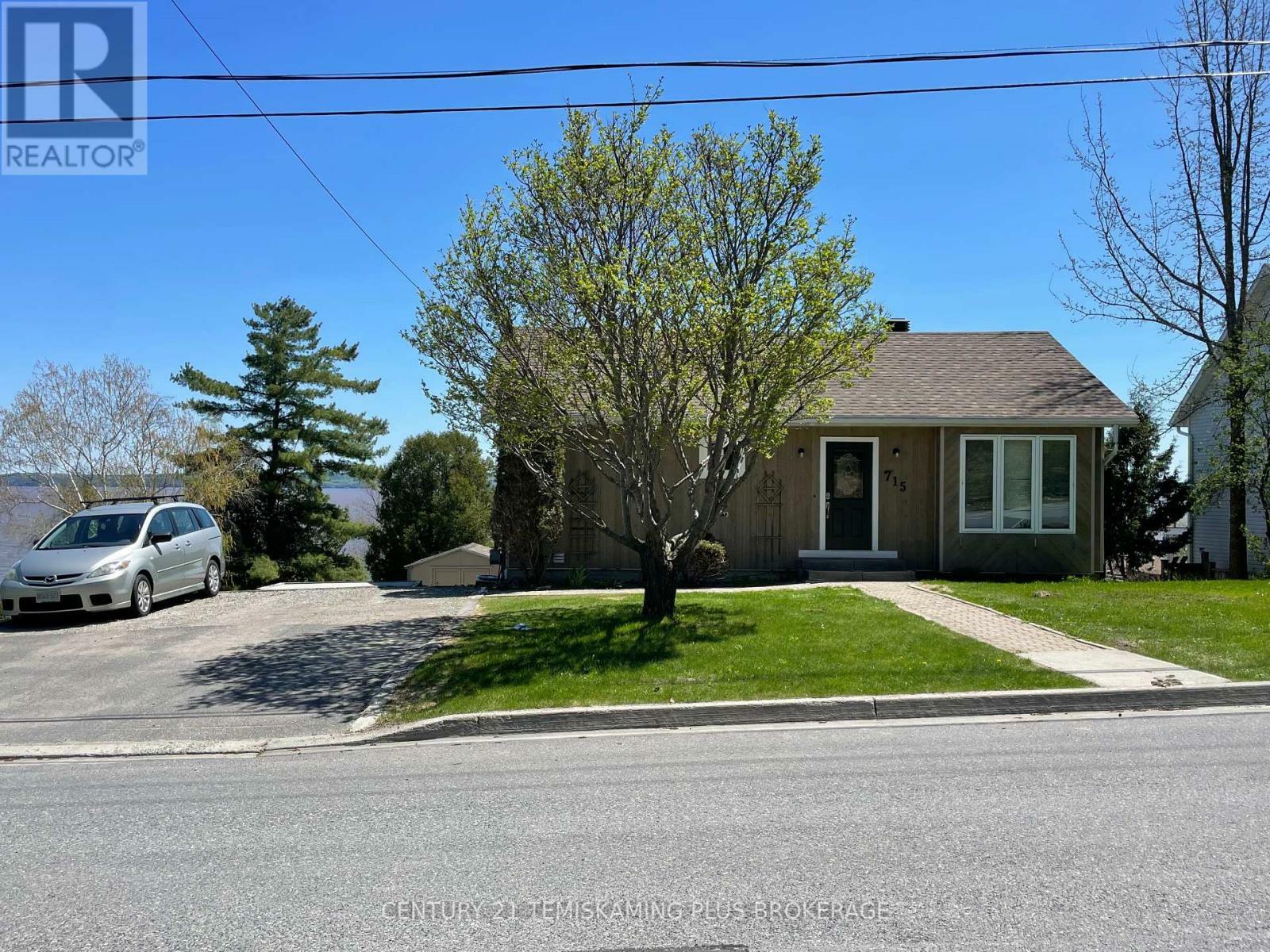 715 Latchford Street  Temiskaming Shores (Haileybury) ON P0J 1K0 photo
