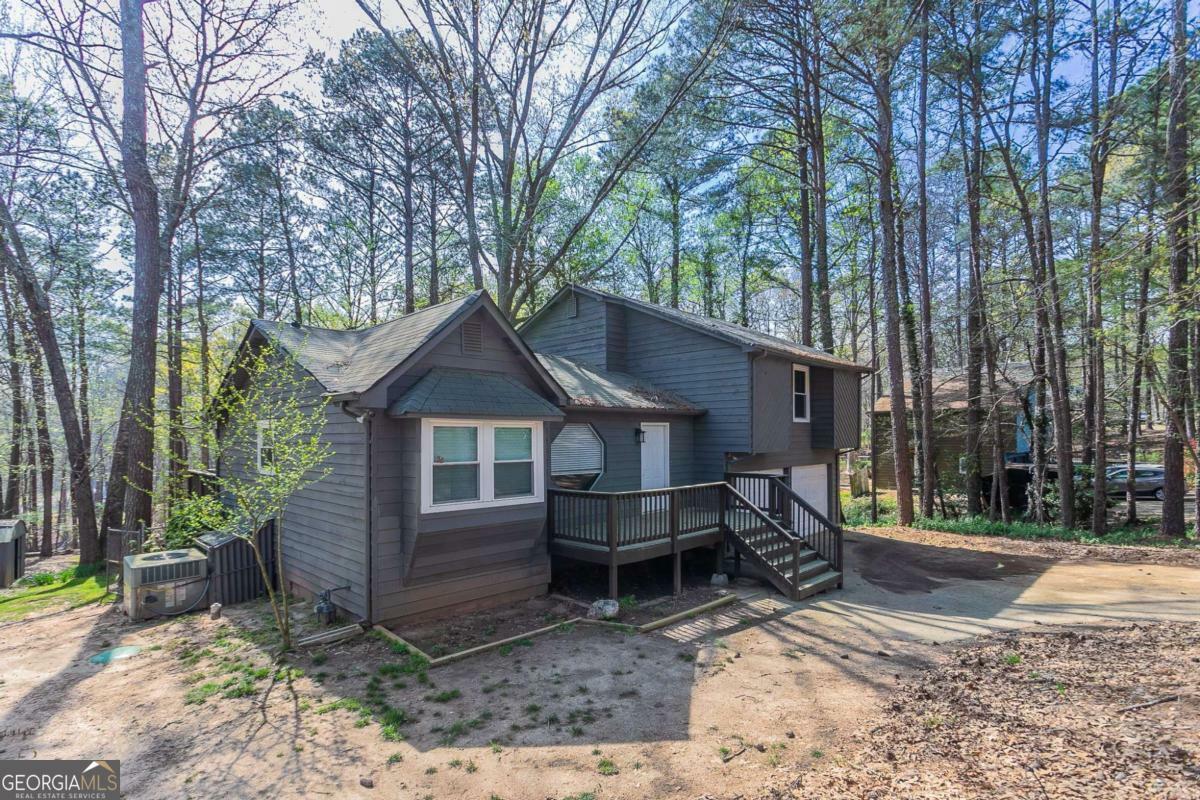 Property Photo: 477 Victoria Road GA 30189