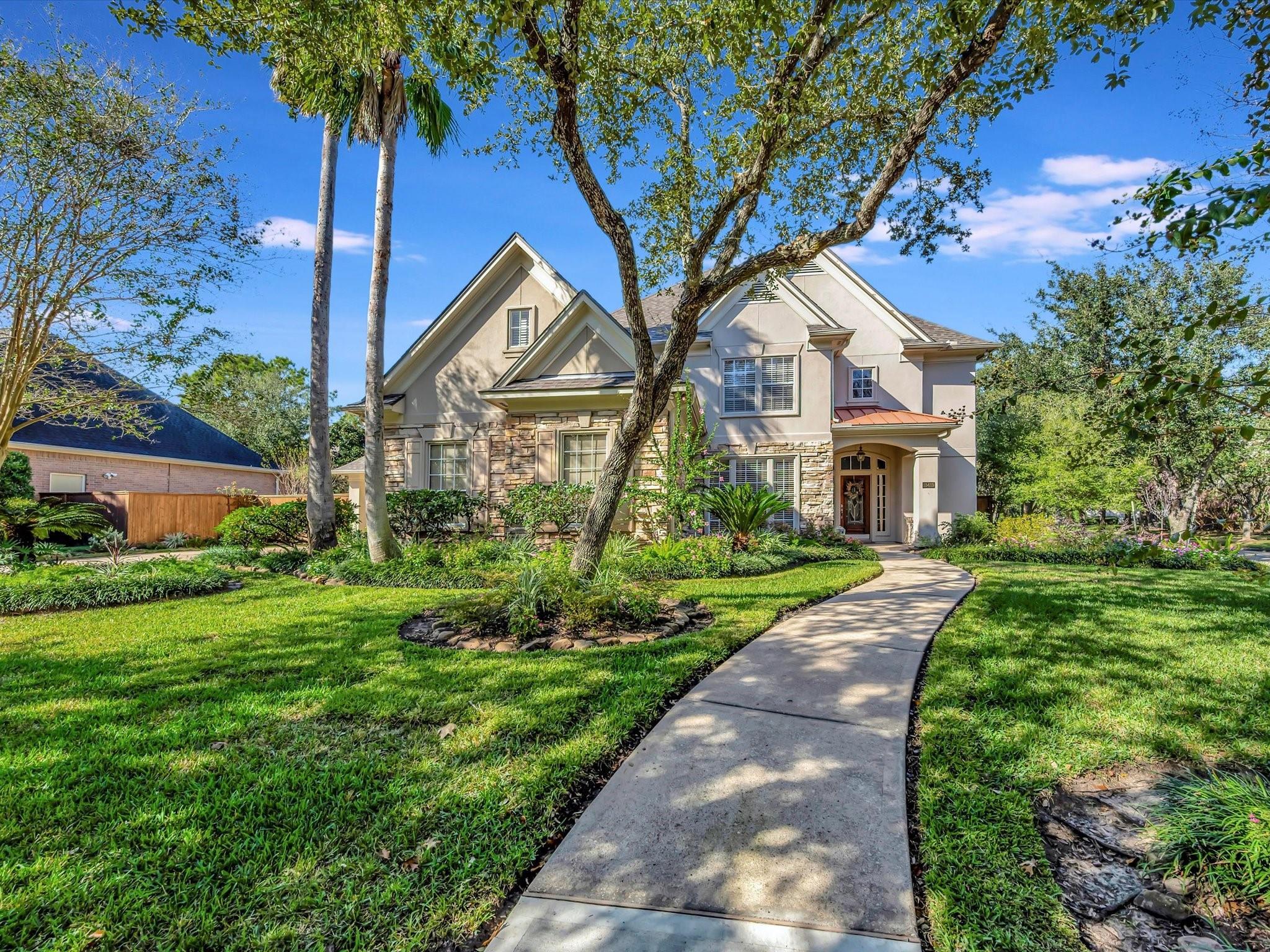 Property Photo:  15415 Parkwood Way  TX 77059 