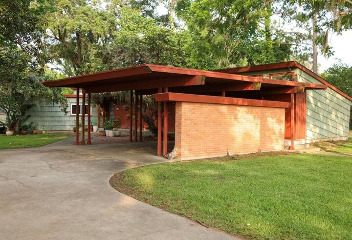 Property Photo: 530 Circle Way Drive TX 77566