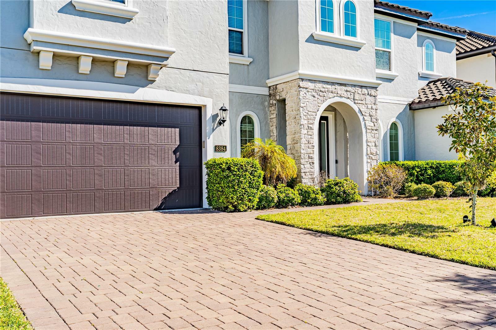 Property Photo: 8384 Ludington Circle FL 32836