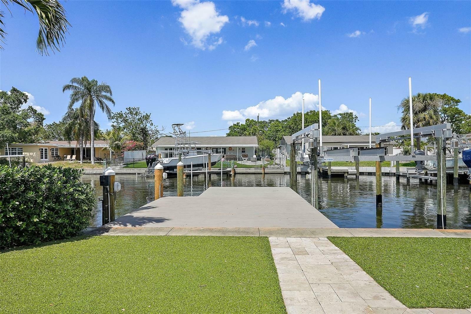 Property Photo: 1361 46th Avenue NE FL 33703