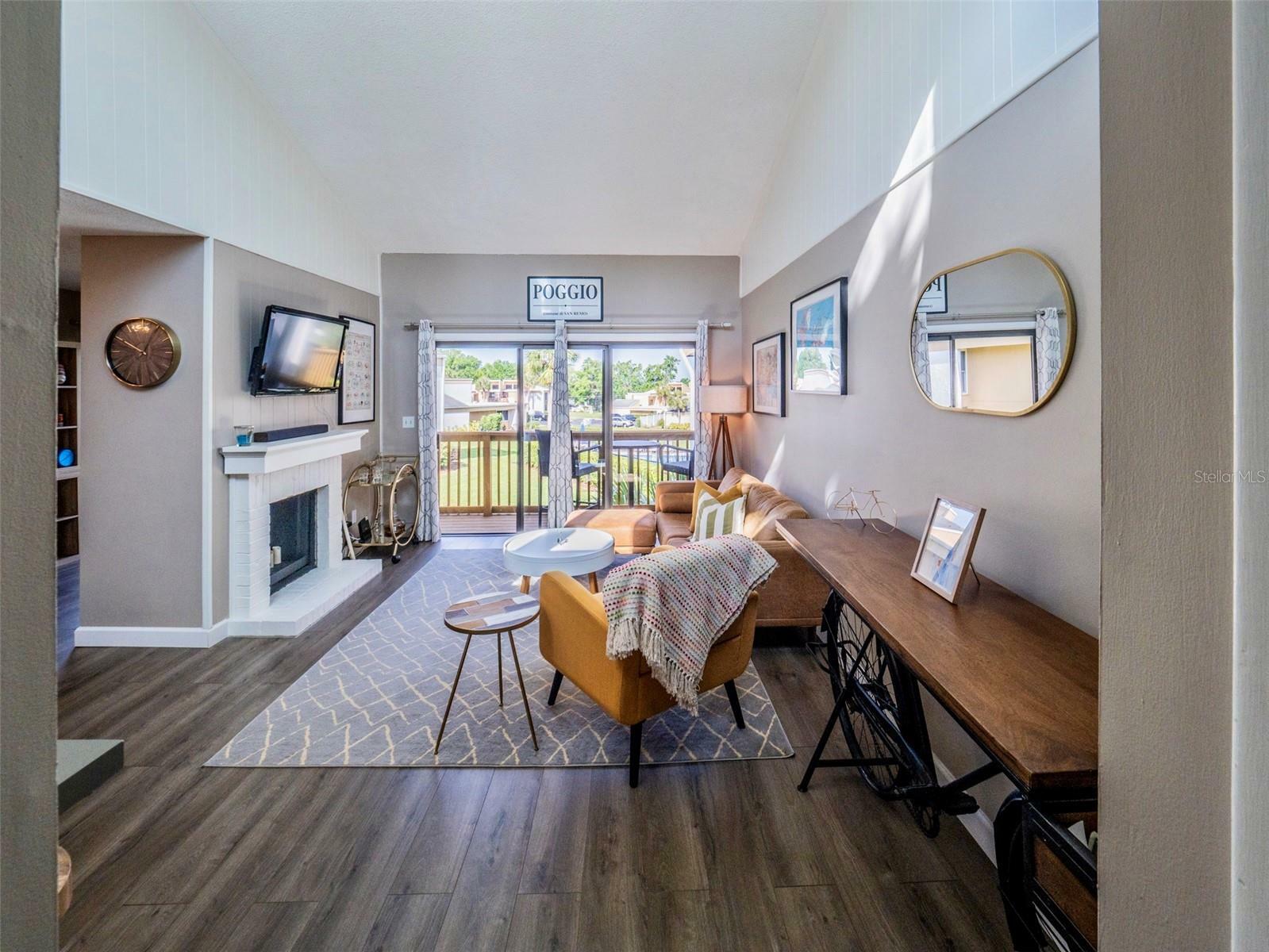 Property Photo: 1051 S Highland Street 7E FL 32757