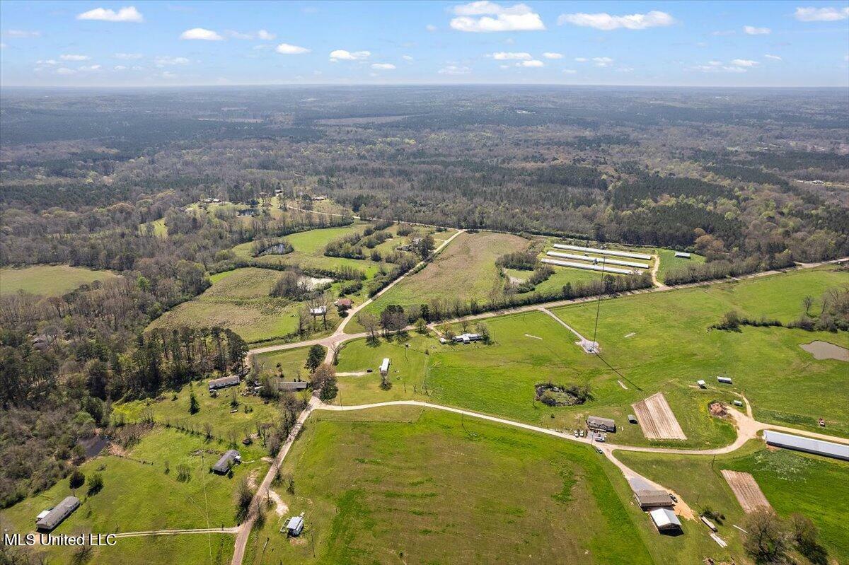 Property Photo: 122 Shotts Road MS 39114