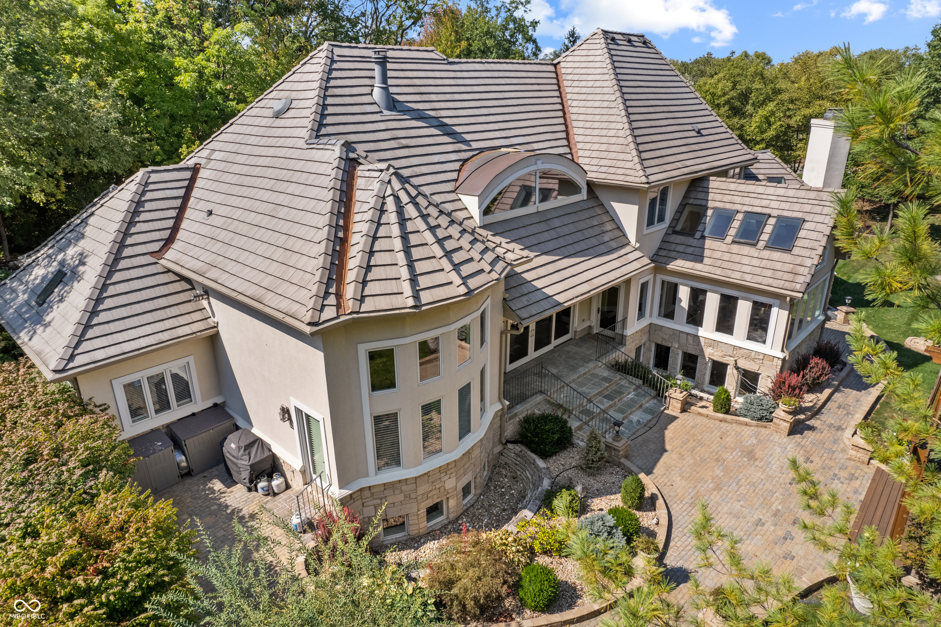 Property Photo: 10821 Club Point Drive IN 46037