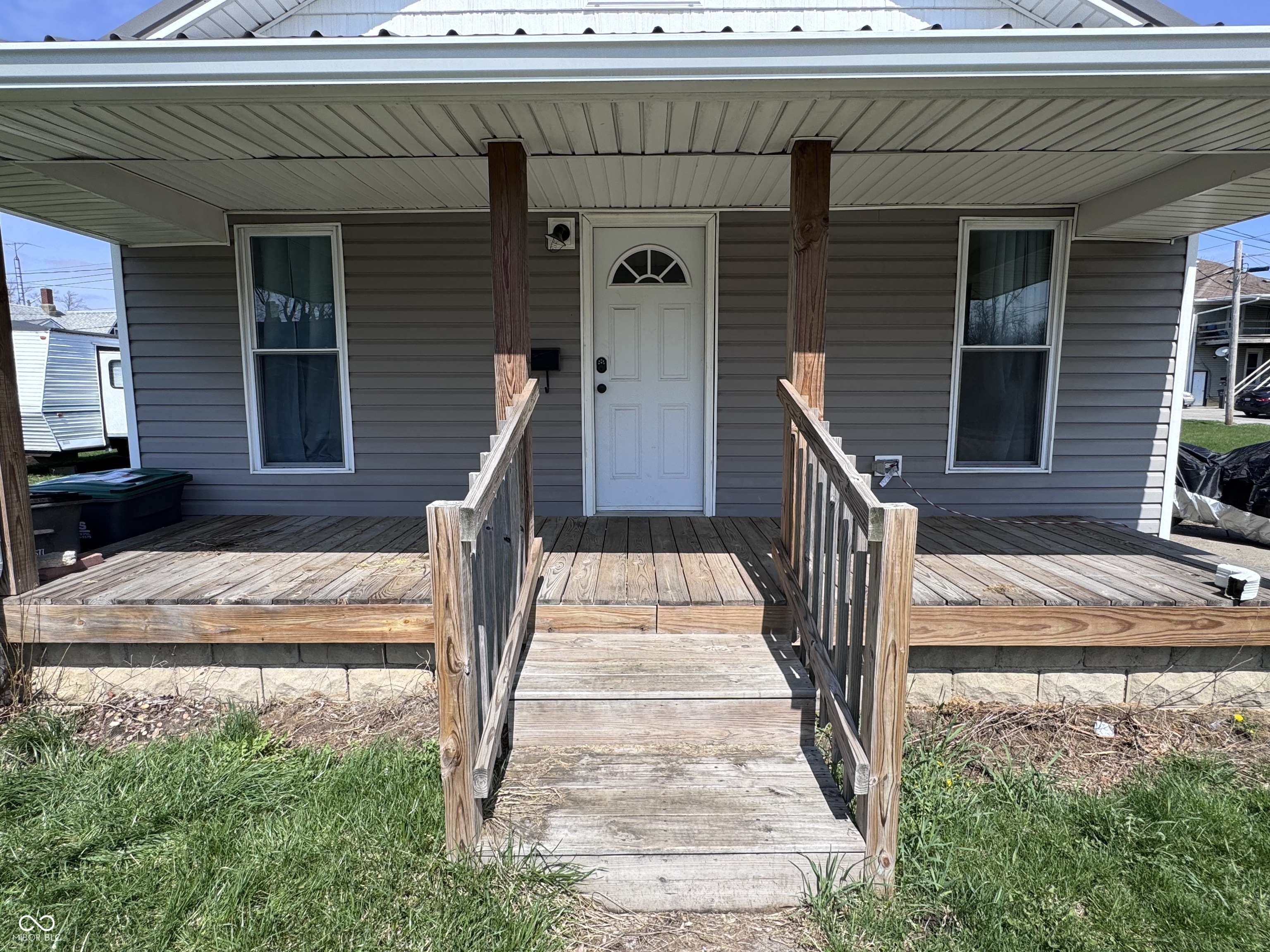 Property Photo: 426 W 1st Street IN 46173