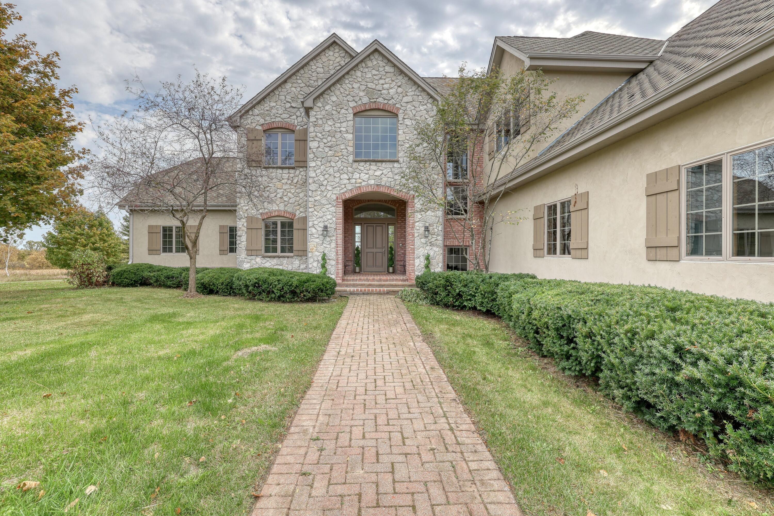 Property Photo: 4333 Maple Rd WI 53095