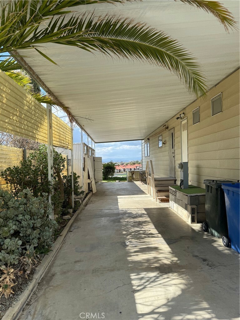 Property Photo: 1536 S State Street 92 CA 92543