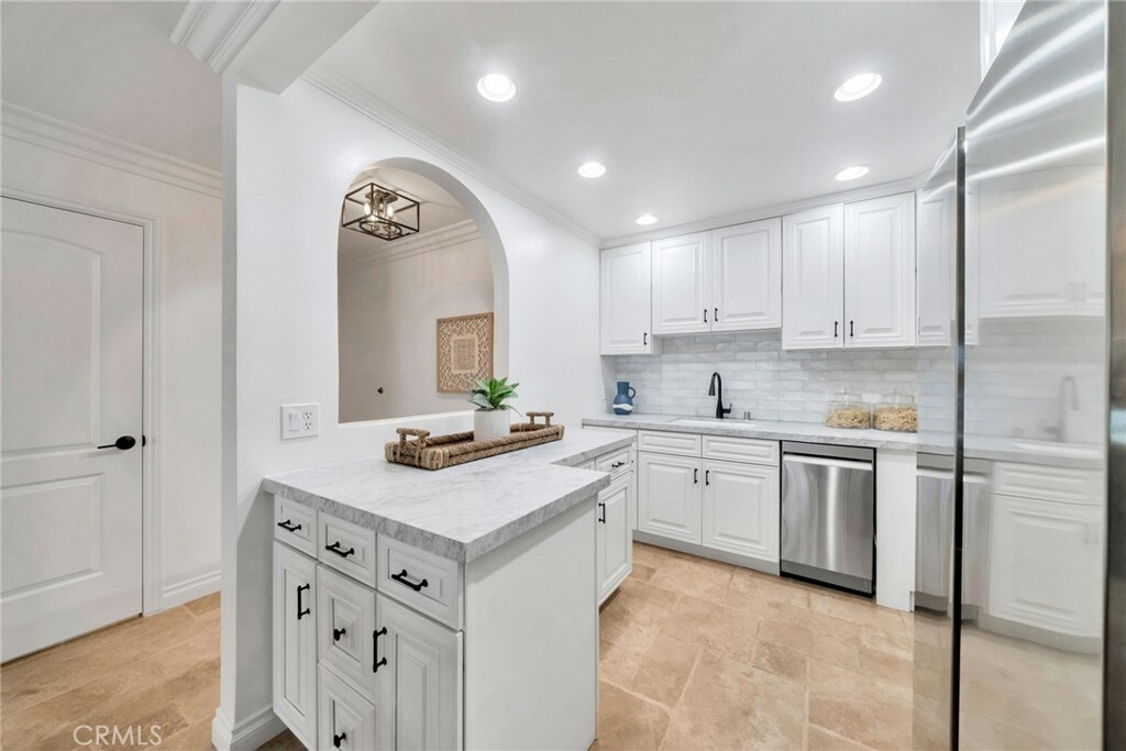 Property Photo: 300 Cagney Lane 101 CA 92663