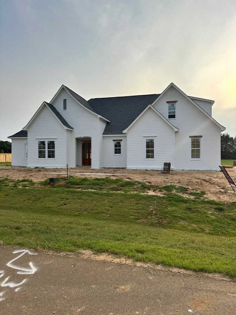 Property Photo:  103 Mayfield Drive  MS 38655 