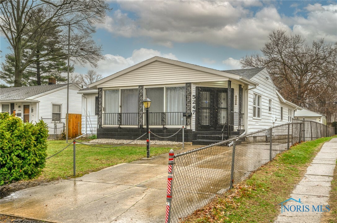 Property Photo: 5247 Winona Drive OH 43613
