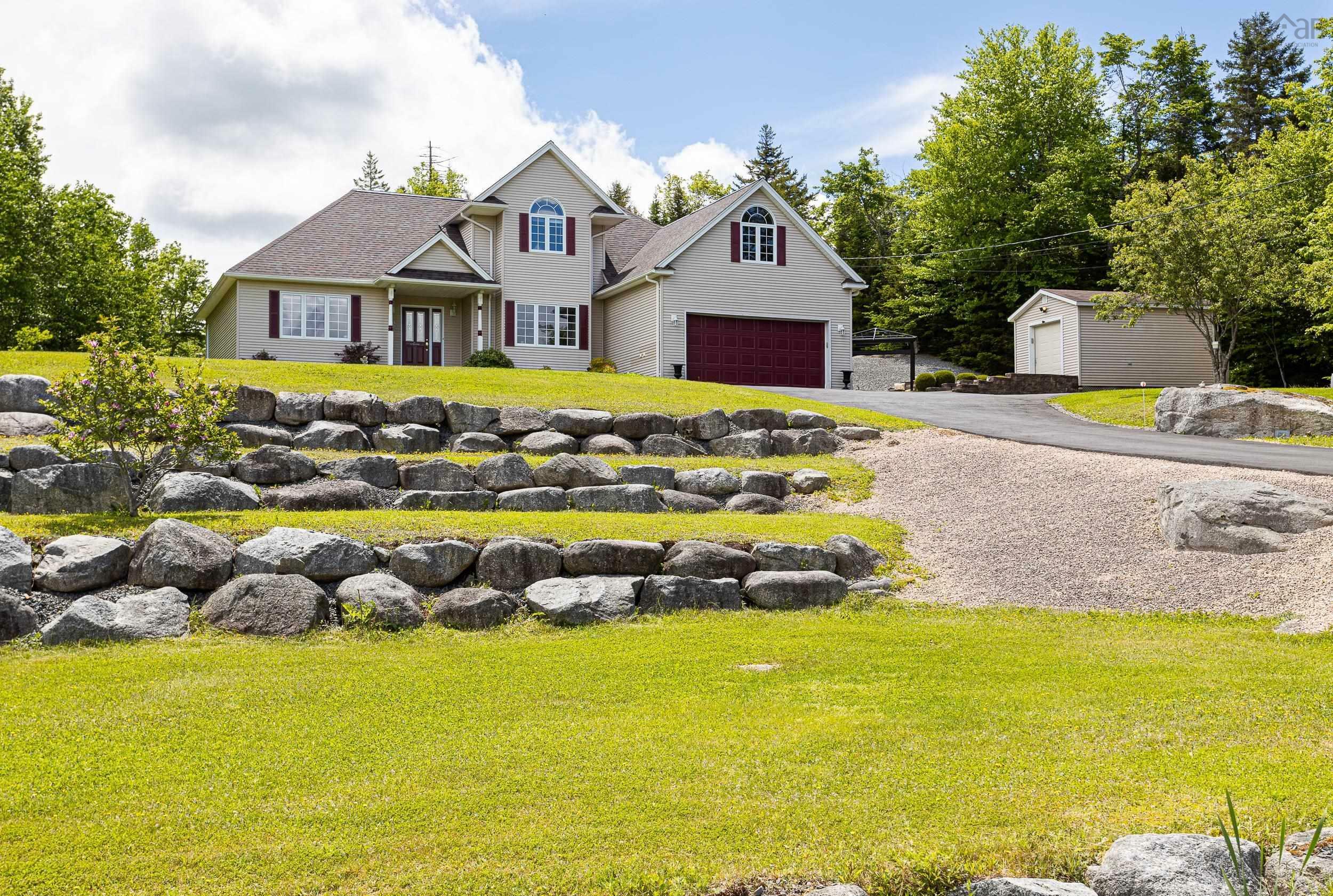 Property Photo: 51 Parklyn Court Westwood Hills NS B3Z 1M5