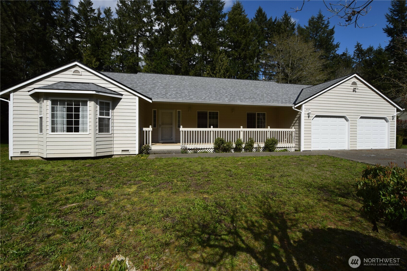 Property Photo: 4024 NW Flintwood WA 98383