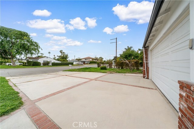 Property Photo:  1101 E Camino Real Avenue  CA 91006 