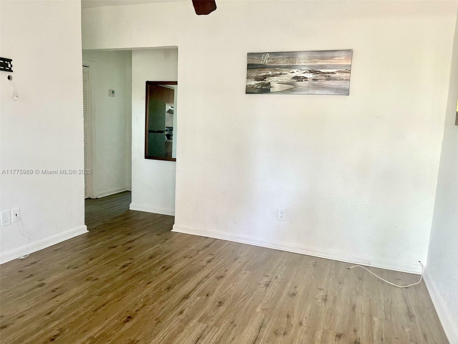 Property Photo: 2247 Simms St 6 FL 33020