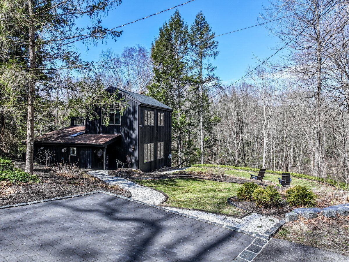Property Photo: 5 Short Lane CT 06784