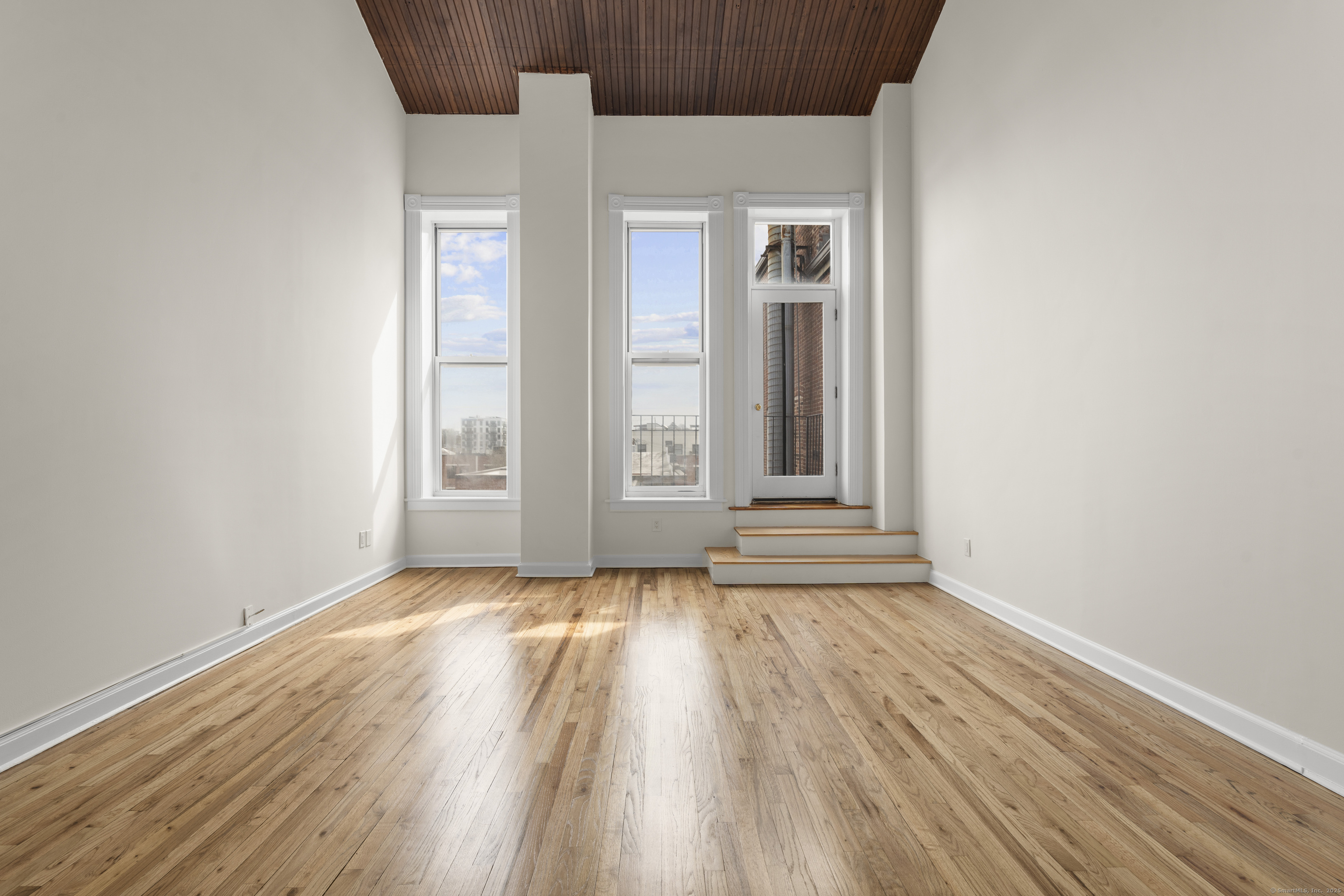 Property Photo: 134 Washington Street Apt 303 CT 06854