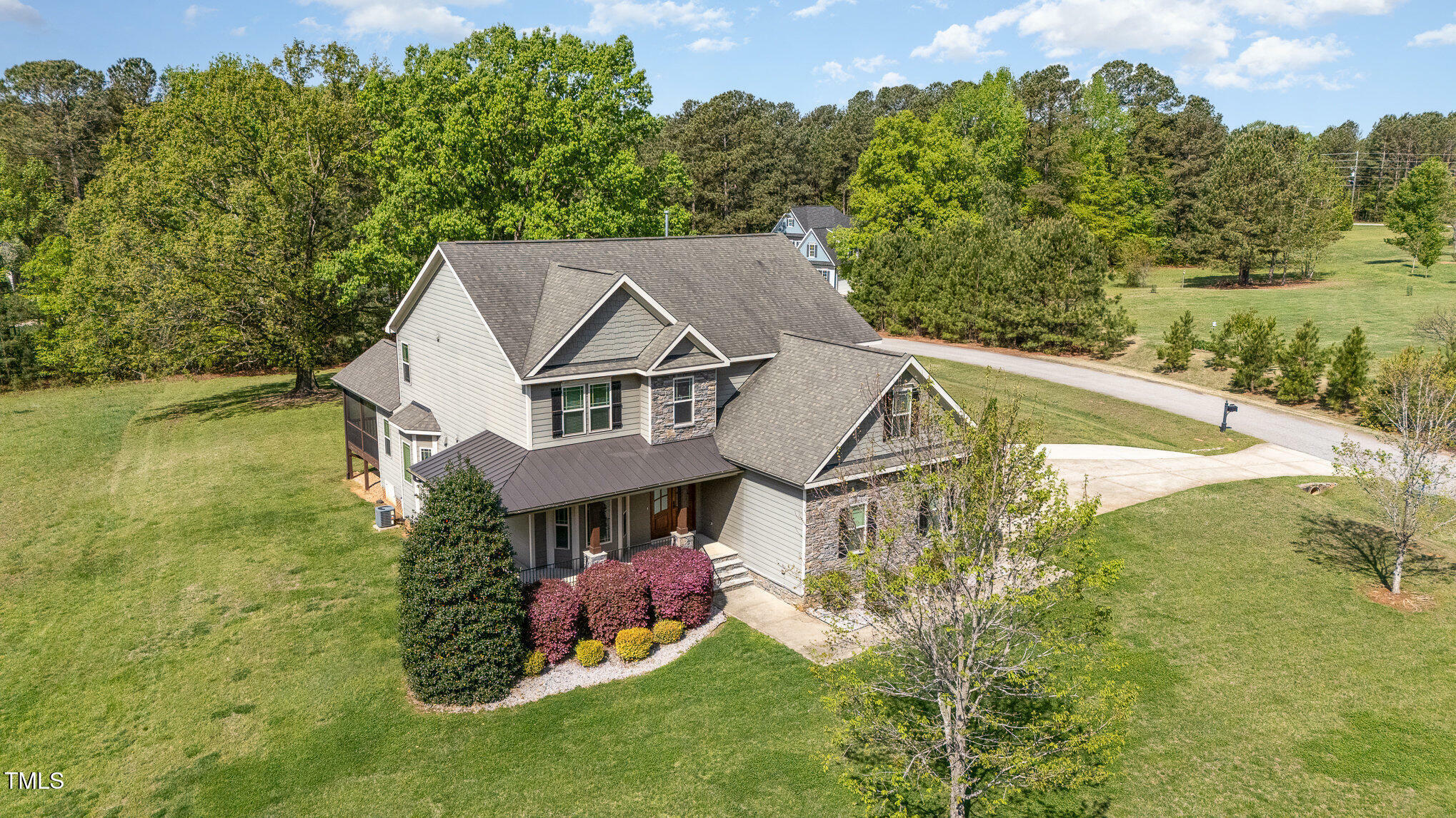 Property Photo: 3034 E Bay Court NC 27522