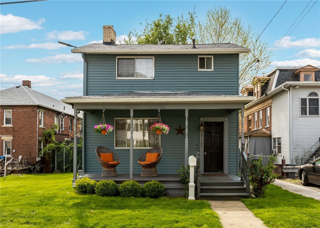 Property Photo: 910 Walnut St PA 15144