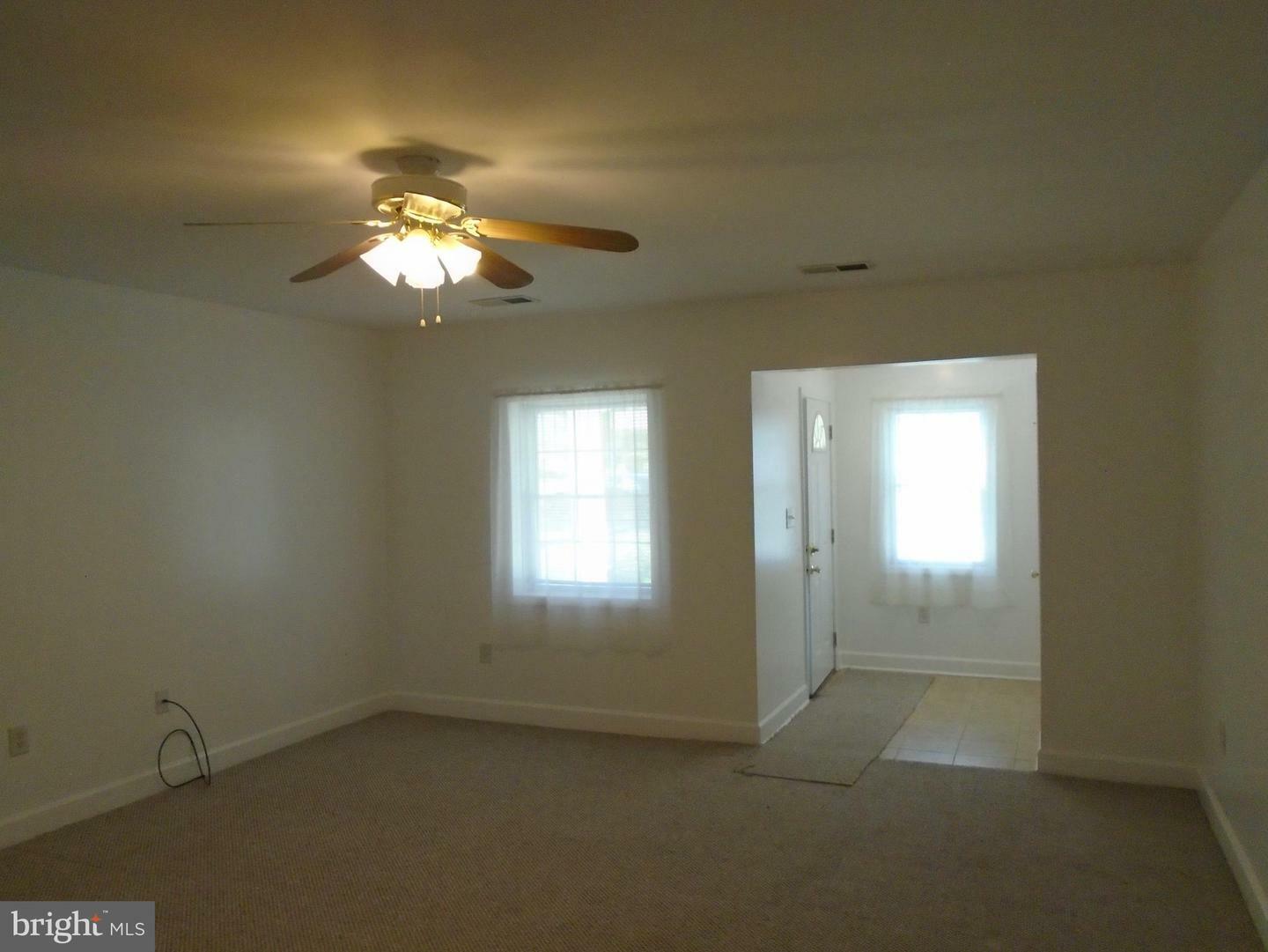 Property Photo: 17813 B Willow Road VA 22026