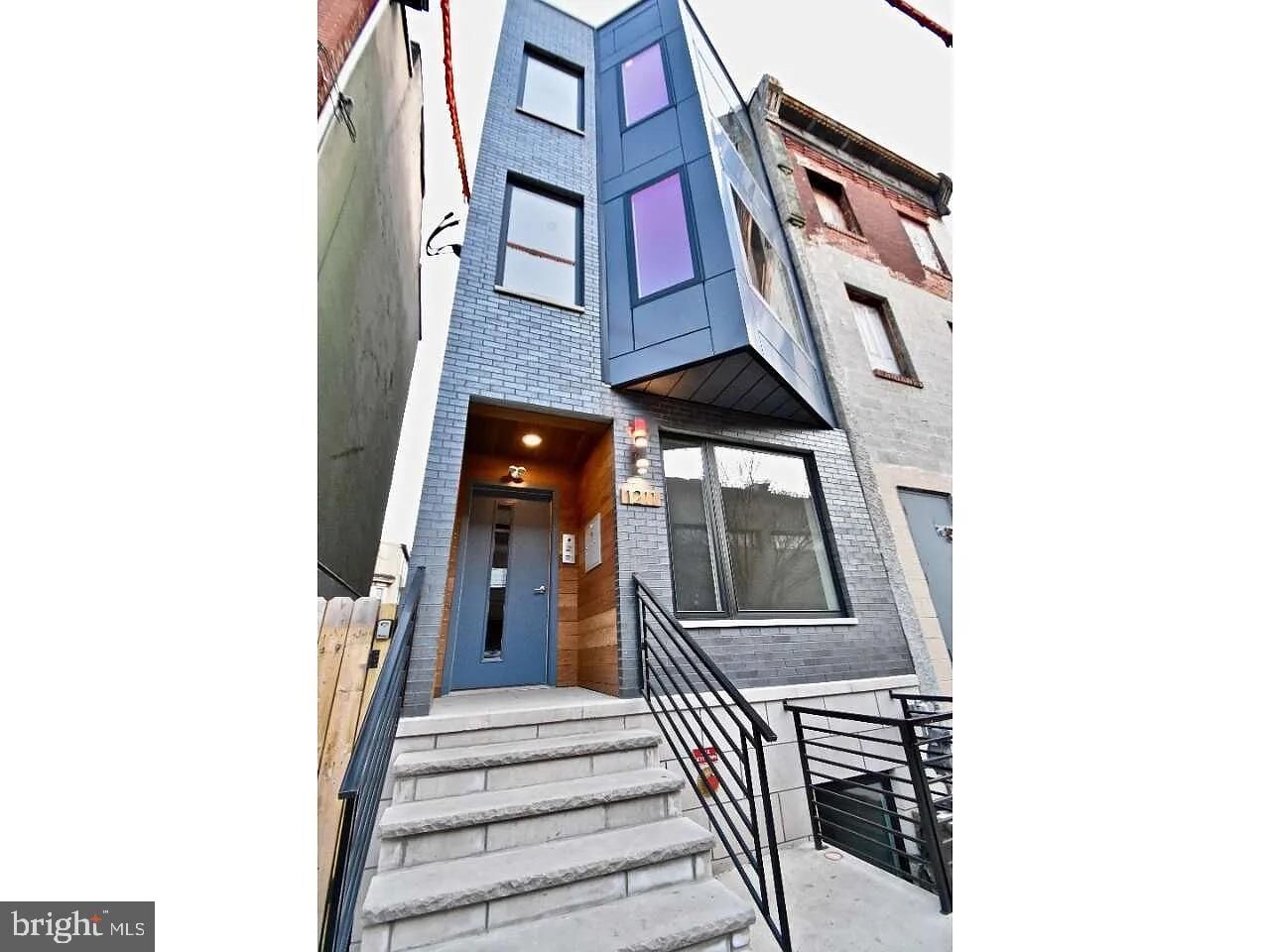 Property Photo:  1211 N Franklin Street  PA 19122 
