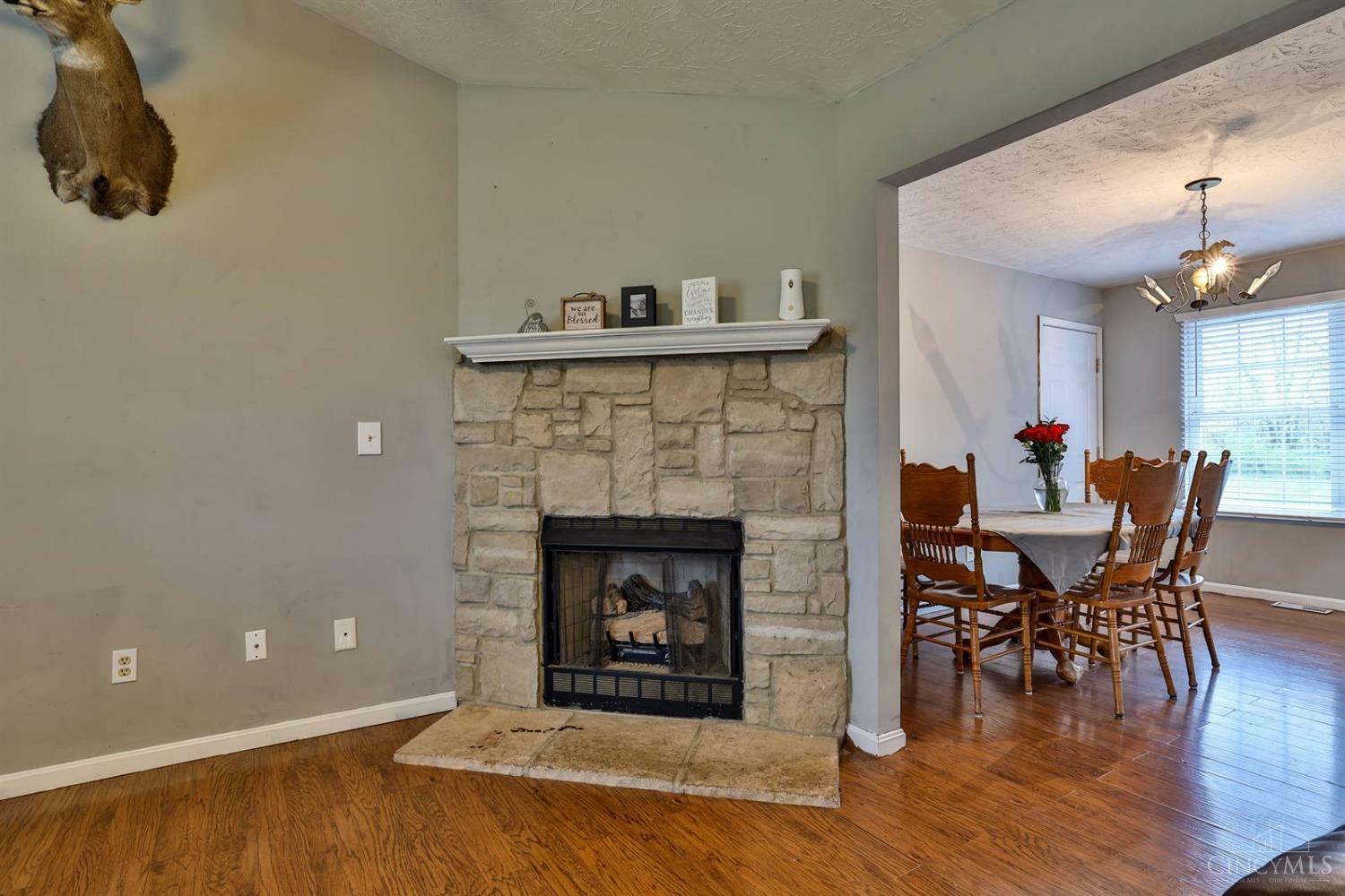 Property Photo: 100 Douglas Circle OH 45121