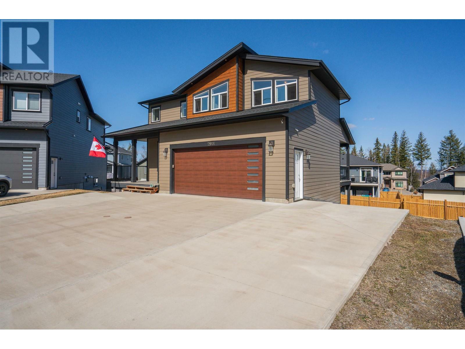 Photo de la propriété: 2944 Ellington Court BC V2N 0G3