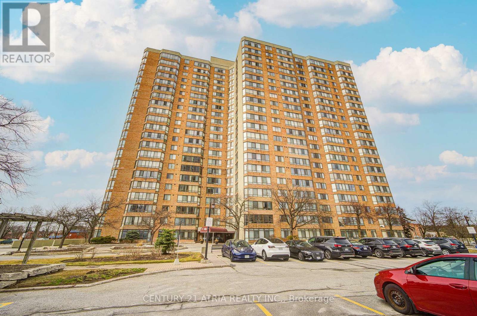 Property Photo: 25 Bamburgh Circle 1730 ON M1W 3W2