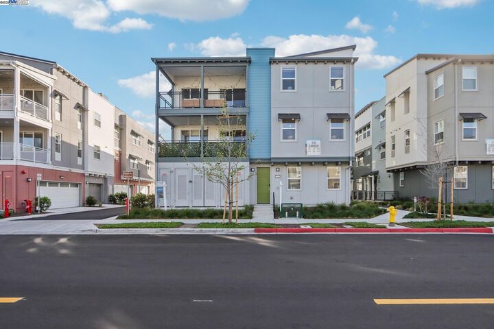 Property Photo: 9704 Seawind Way CA 94560