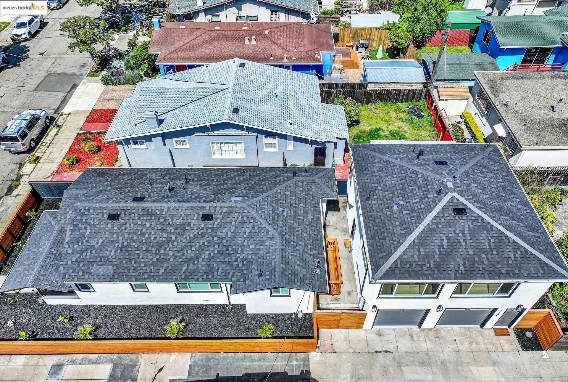 Property Photo: 5900 Marshall St CA 94608