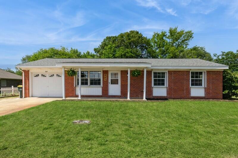 Property Photo: 217 NW Martisa Road FL 32548