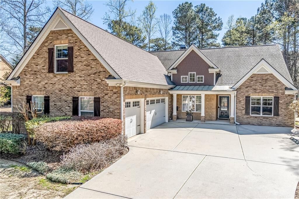 Property Photo:  665 Herring Road  GA 30017 