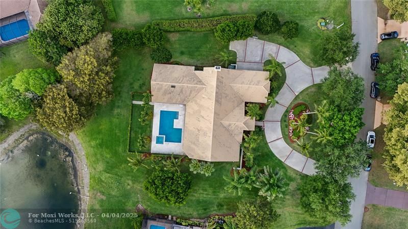 Property Photo: 6801 E Cypresshead Dr FL 33067