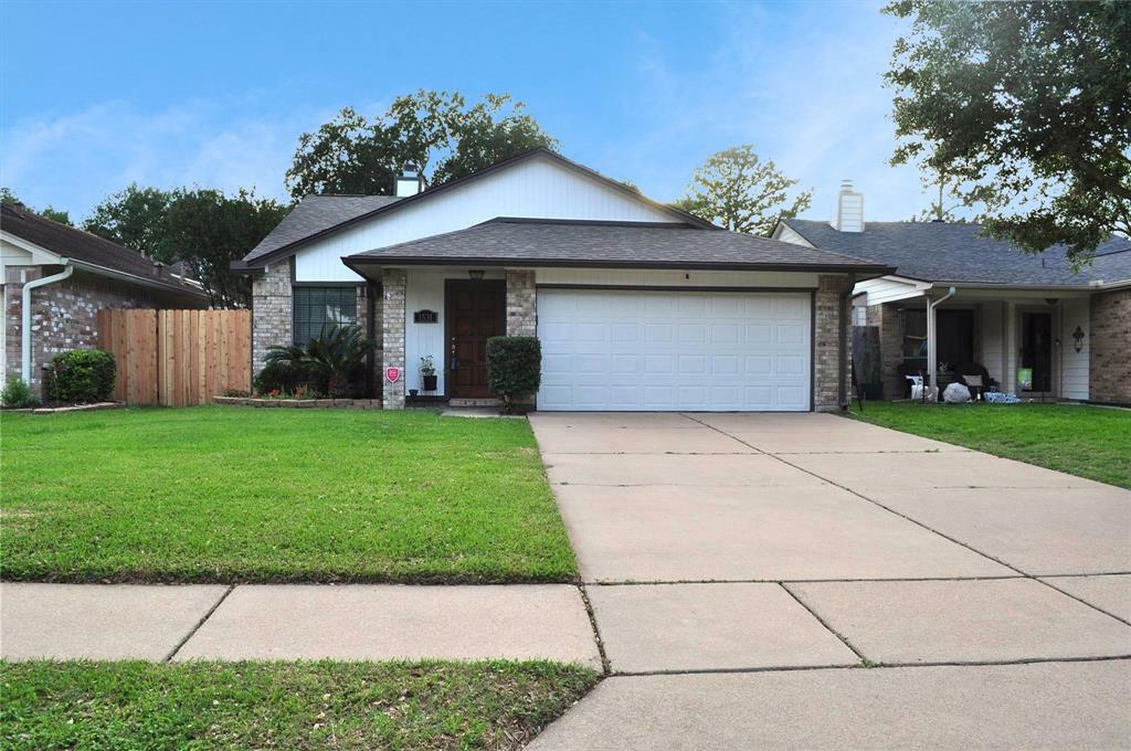 Property Photo: 1531 Dan Cox Avenue TX 77493