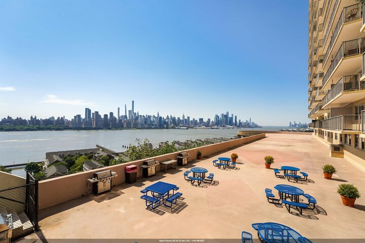 6600 Blvd East 18K  West New York NJ 07093 photo