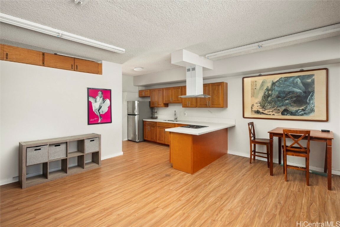 Property Photo:  931 University Avenue 308  HI 96826 