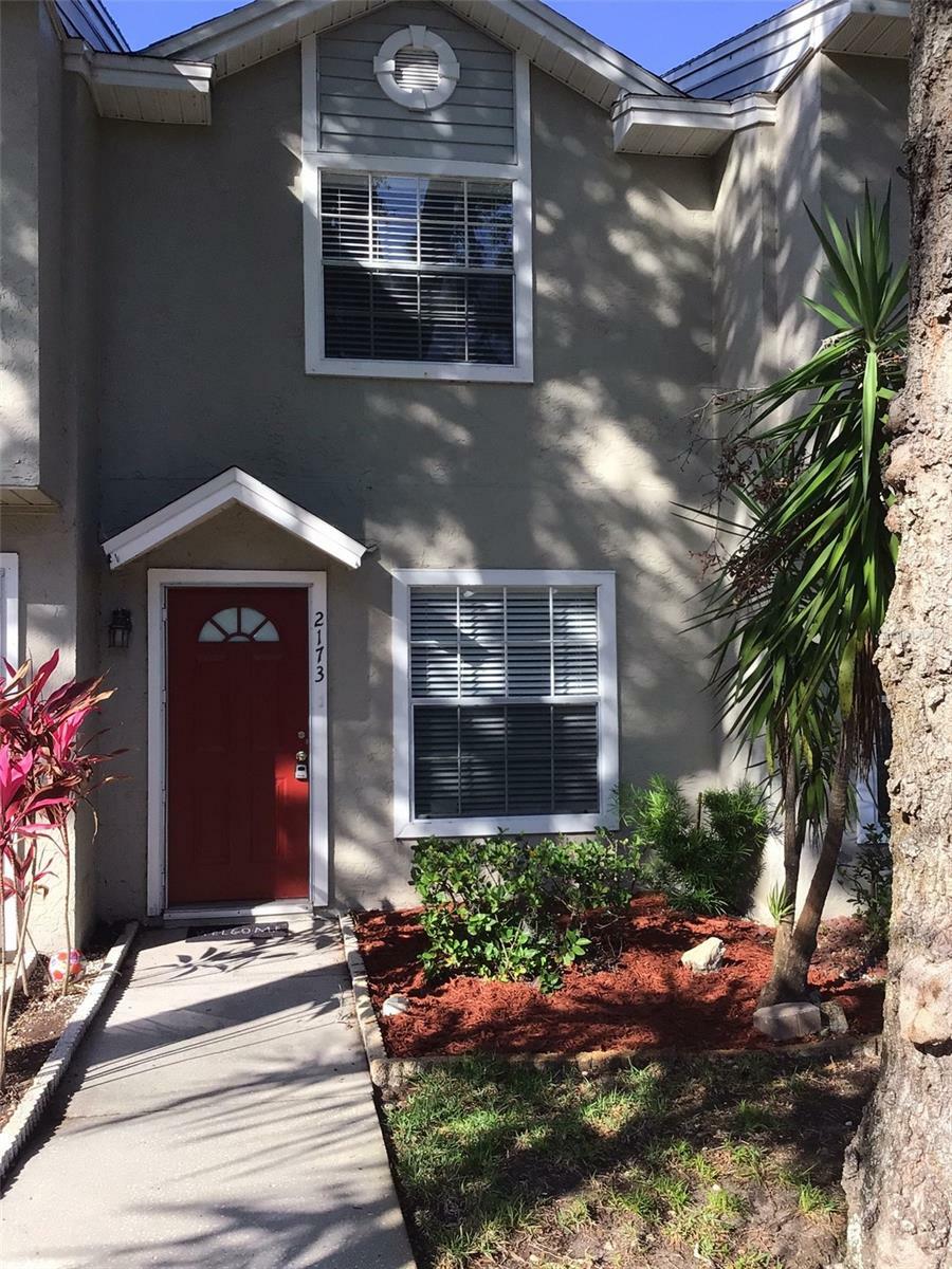 Property Photo: 2173 Fox Chase Blvd FL 34683