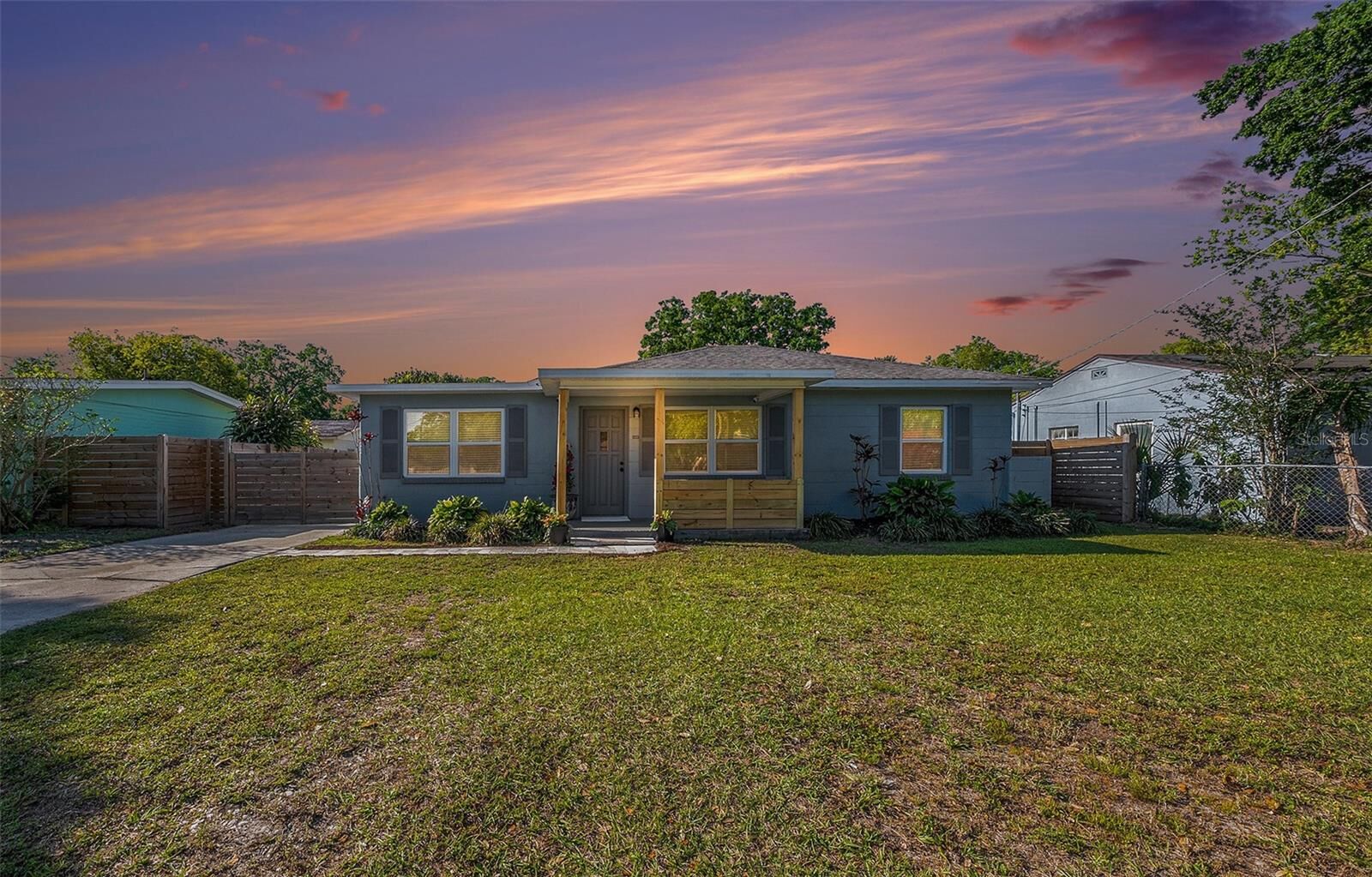 Property Photo: 1704 W Atkinson Street FL 33604