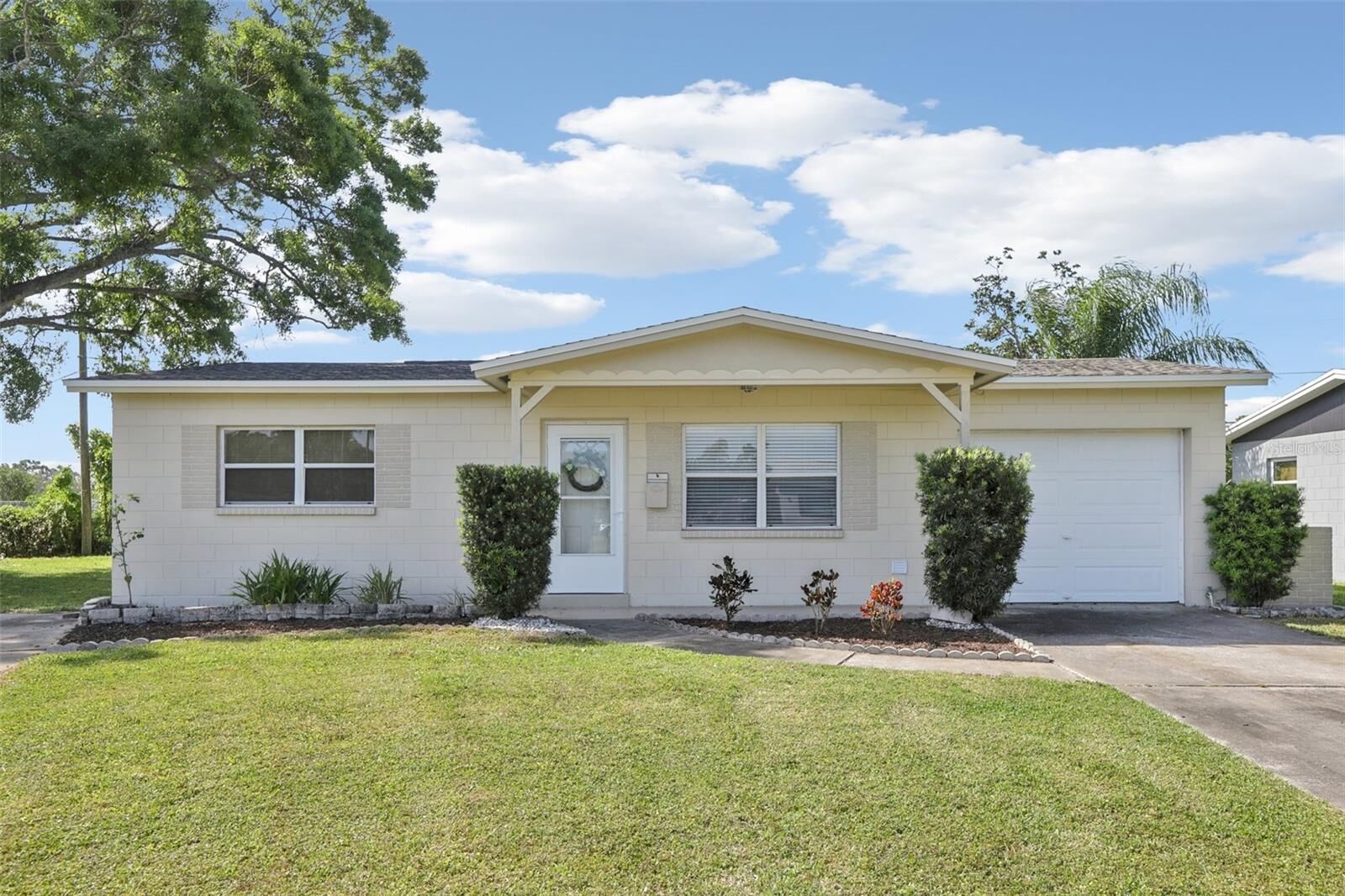 Property Photo: 5912 89th Avenue FL 33782