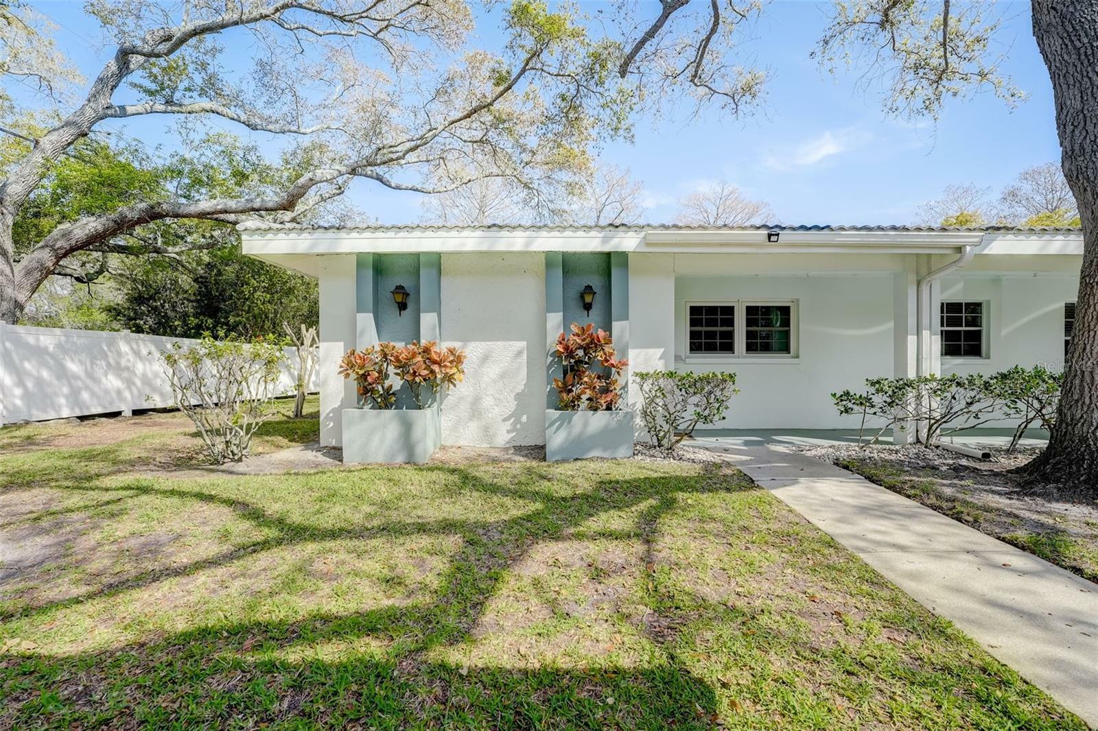 Property Photo: 11200 102nd Avenue 61 FL 33778