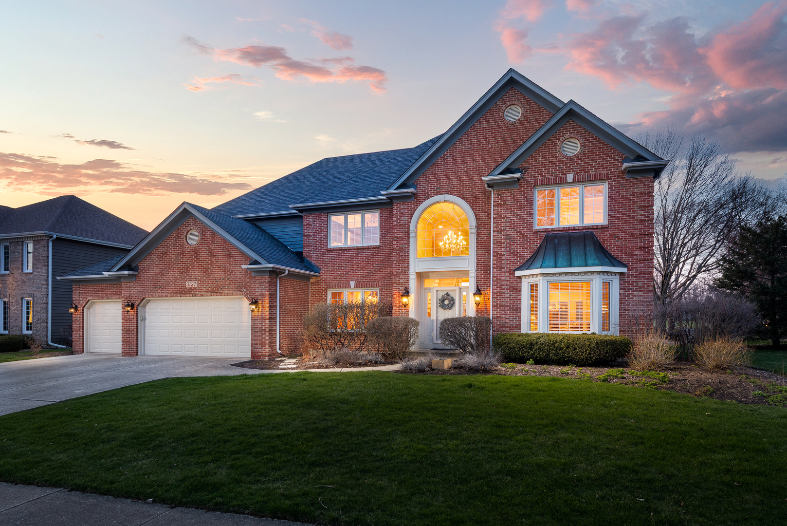 Property Photo: 3127 Treesdale Court IL 60564