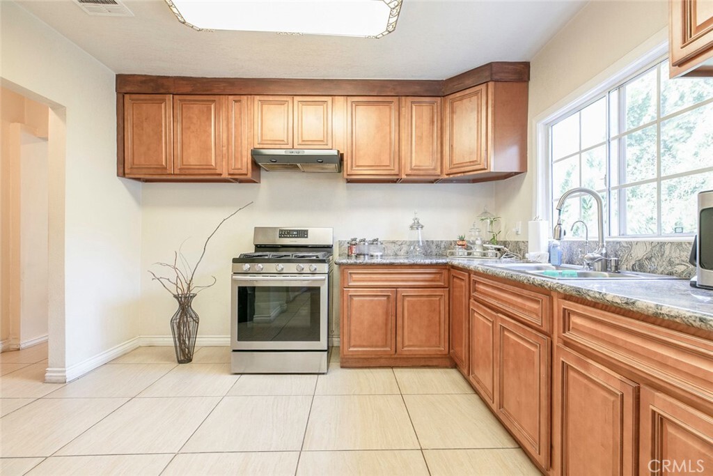 Property Photo: 10058 Sunland Boulevard CA 91040