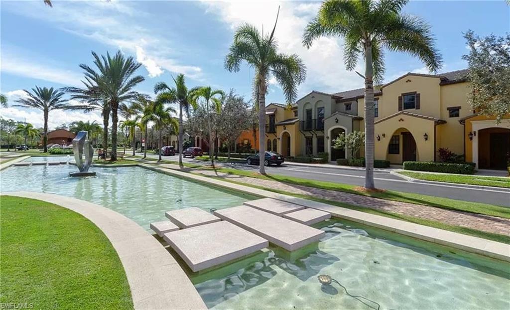 Property Photo: 9092 Capistrano St S 6402 FL 34113