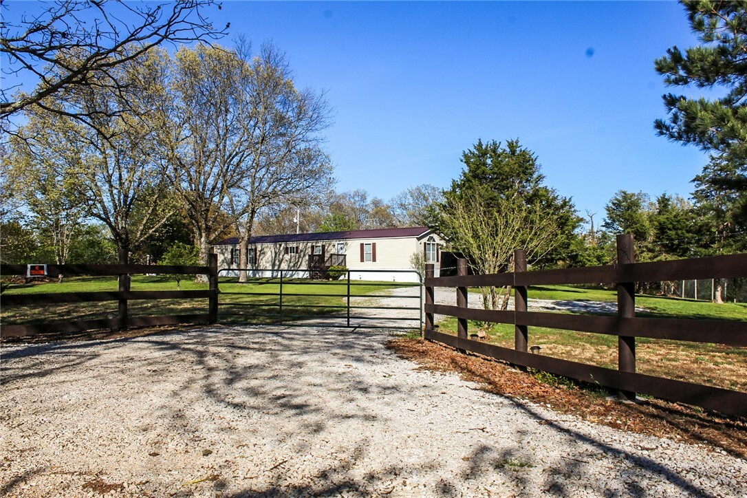 Property Photo: 7721 Summit Road AR 72601