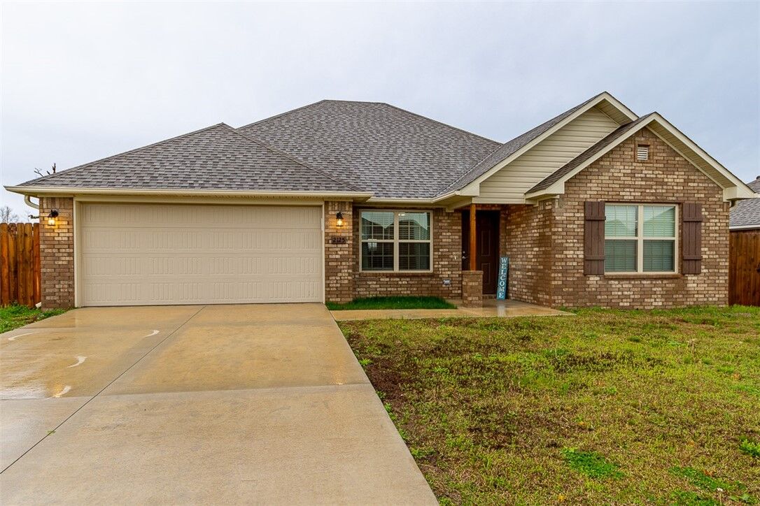 Property Photo:  2125 Brown Bear Lane  AR 72734 