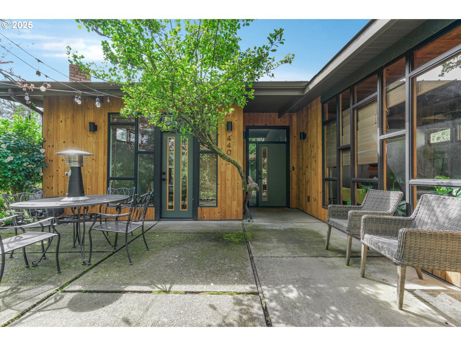 Property Photo:  4405 Verda Ln  OR 97303 