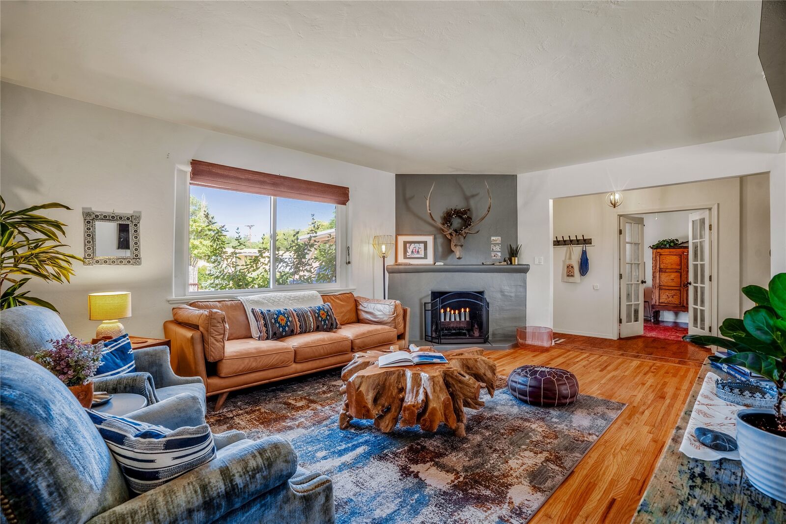 Property Photo: 908 Rio Vista Street NM 87501